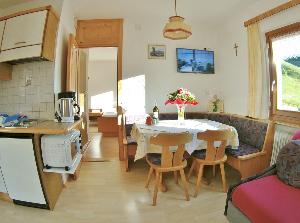 Alpenrose Aparthotel Martell Exteriör bild