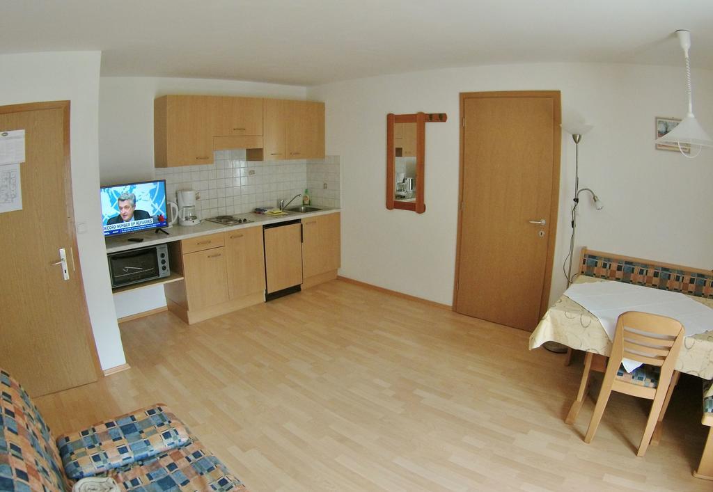 Alpenrose Aparthotel Martell Exteriör bild